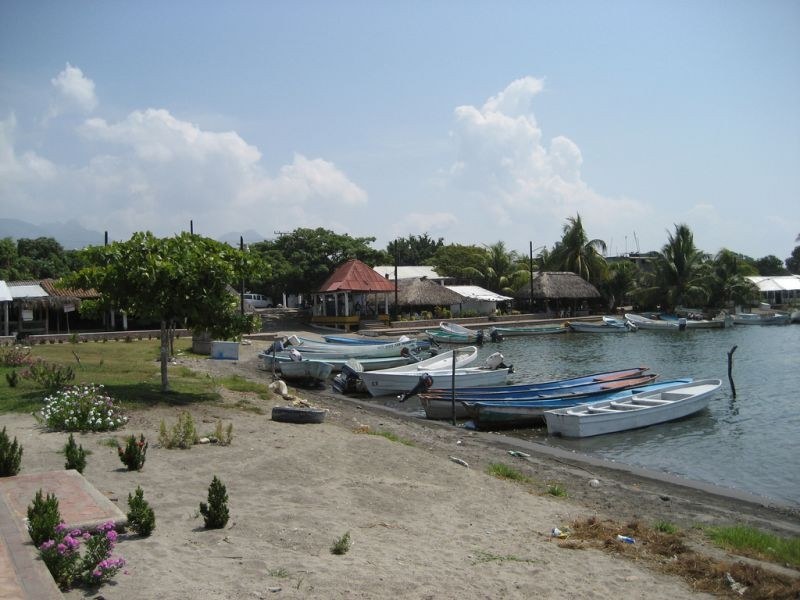 Around the sleepy fishing village of Boca del Cielo we may find…  (jb)