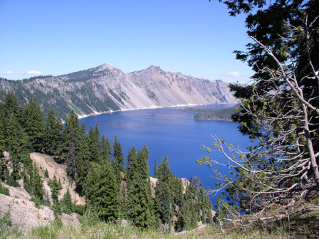 On our return to Ashland we&rsquo;ll drive around the stunningly beautiful Crater Lake, Oregon&rsquo;s only national park.