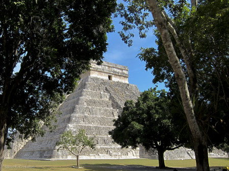 We'll also visit the spectacular Mayan ruins at Chichen Itza...
